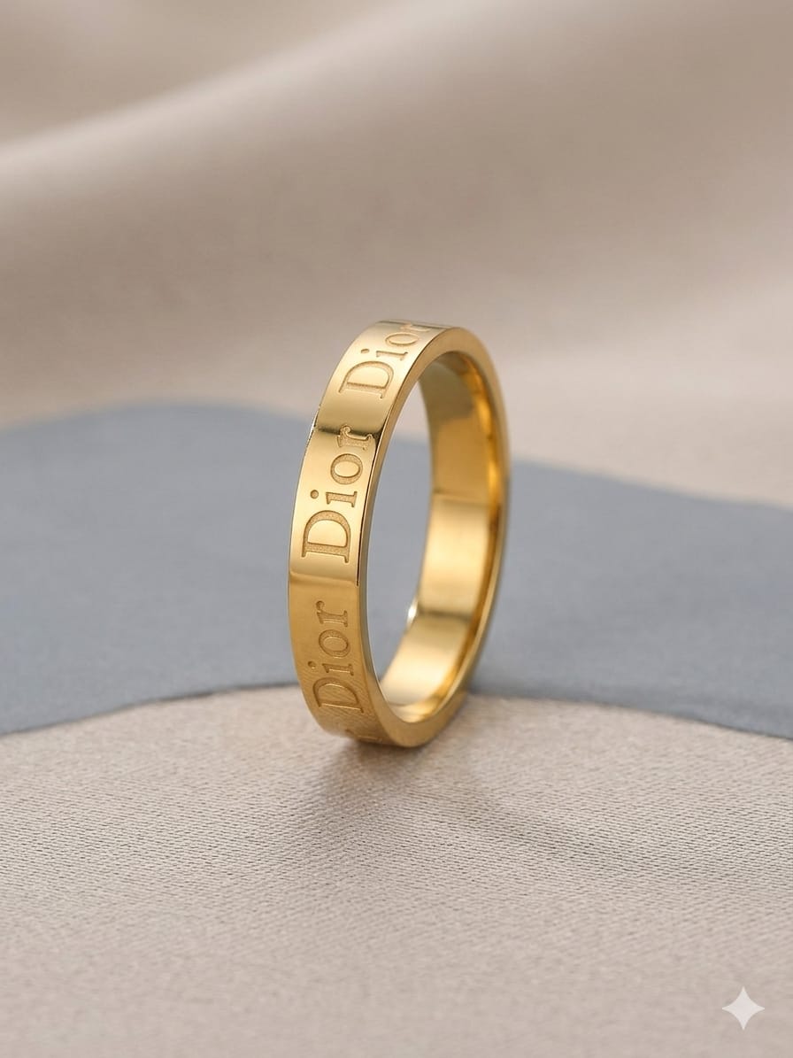 Luxury Engraved Gold Band Ring – Classic Signature Edition