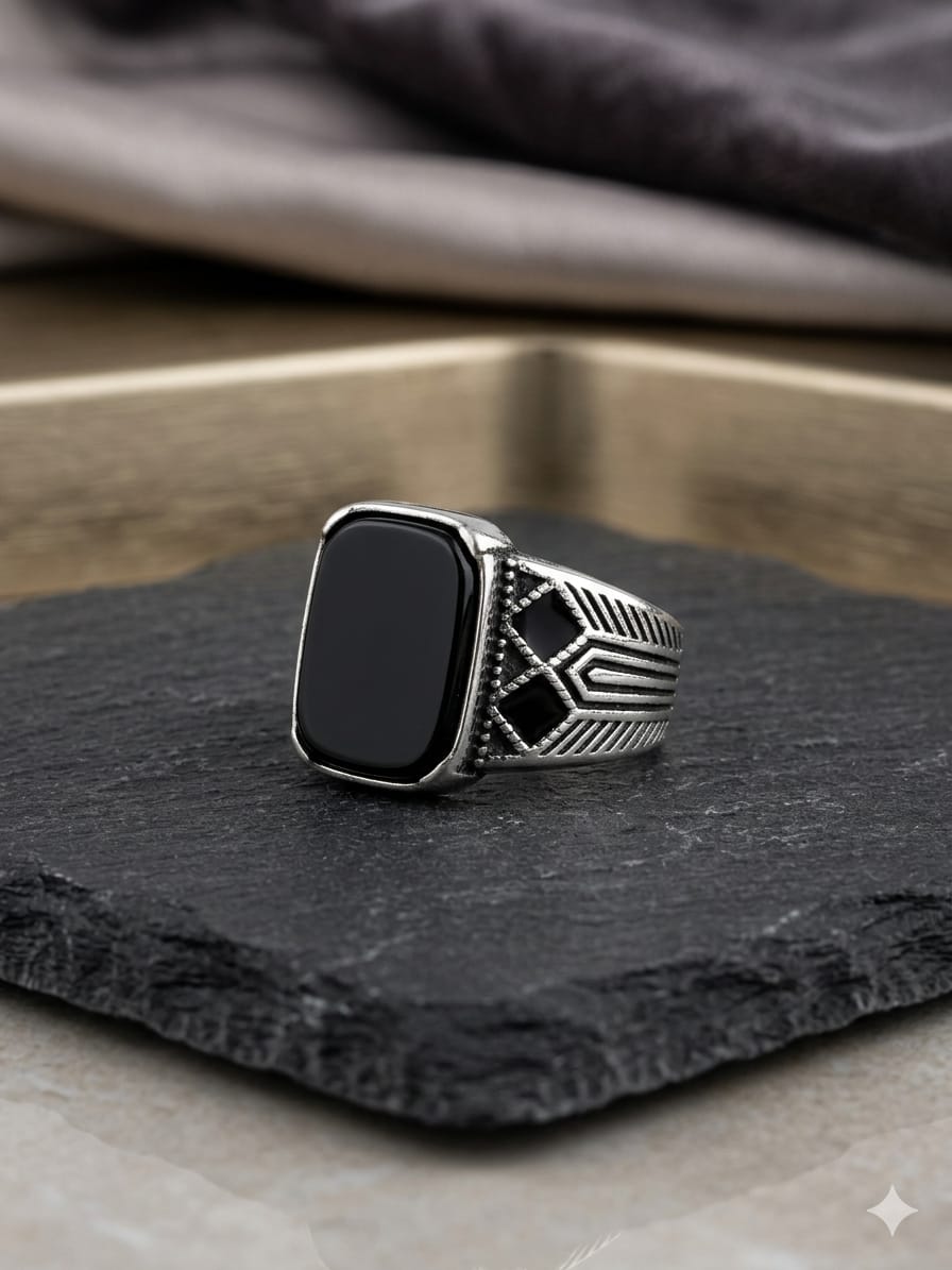 Black Stone Designer Silver Ring – Geometric Pattern Edition