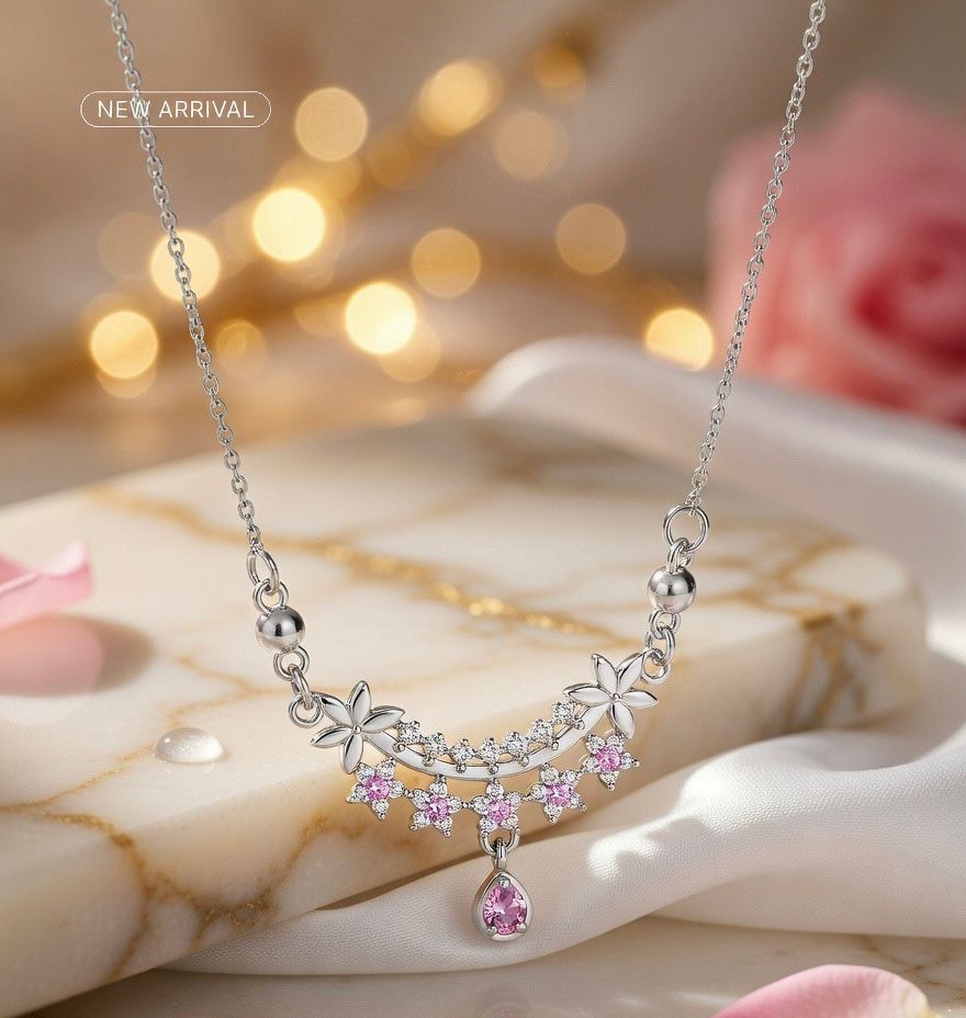 Elegant Floral Crystal Pendant Necklace